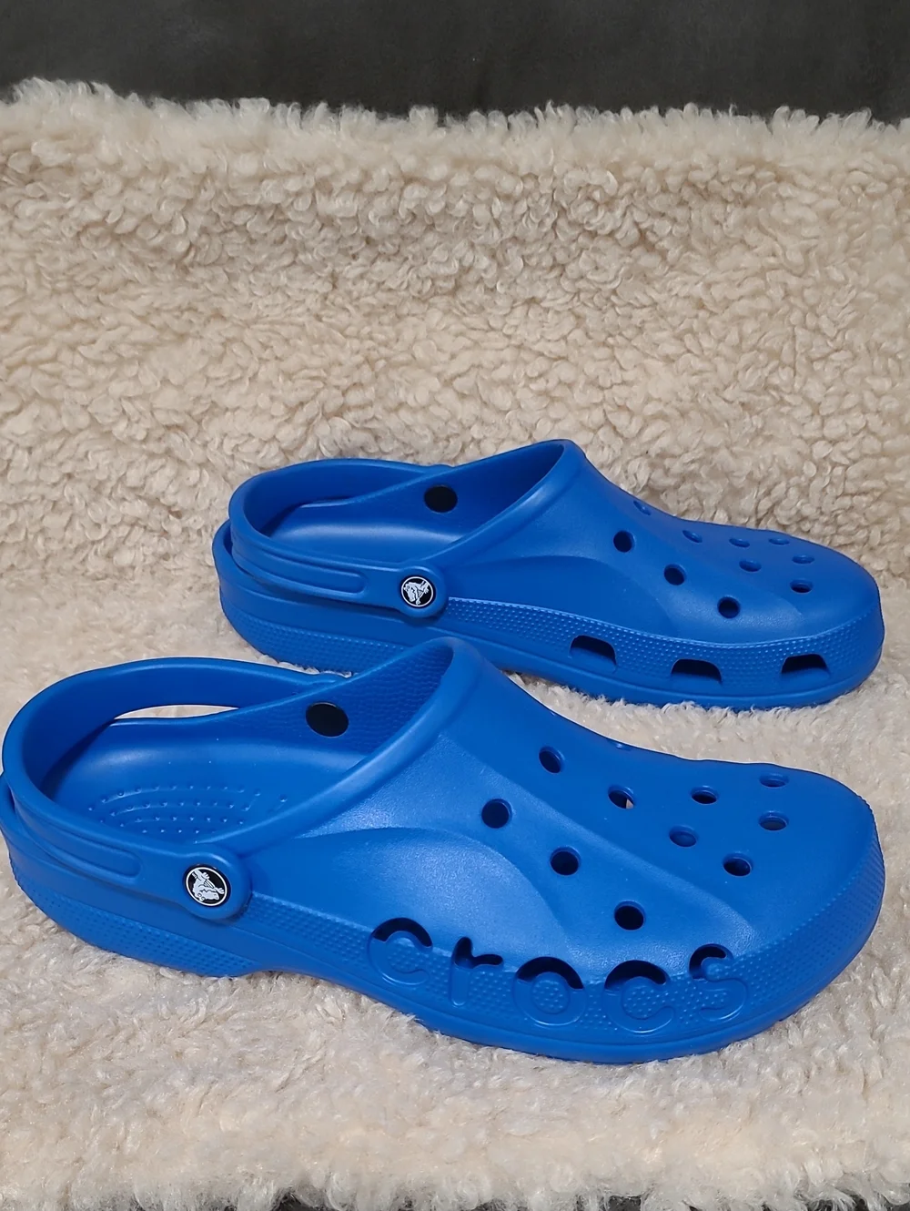 CROCS Men's Size 12 Royal Blue Classic Clogs with Vent Holes